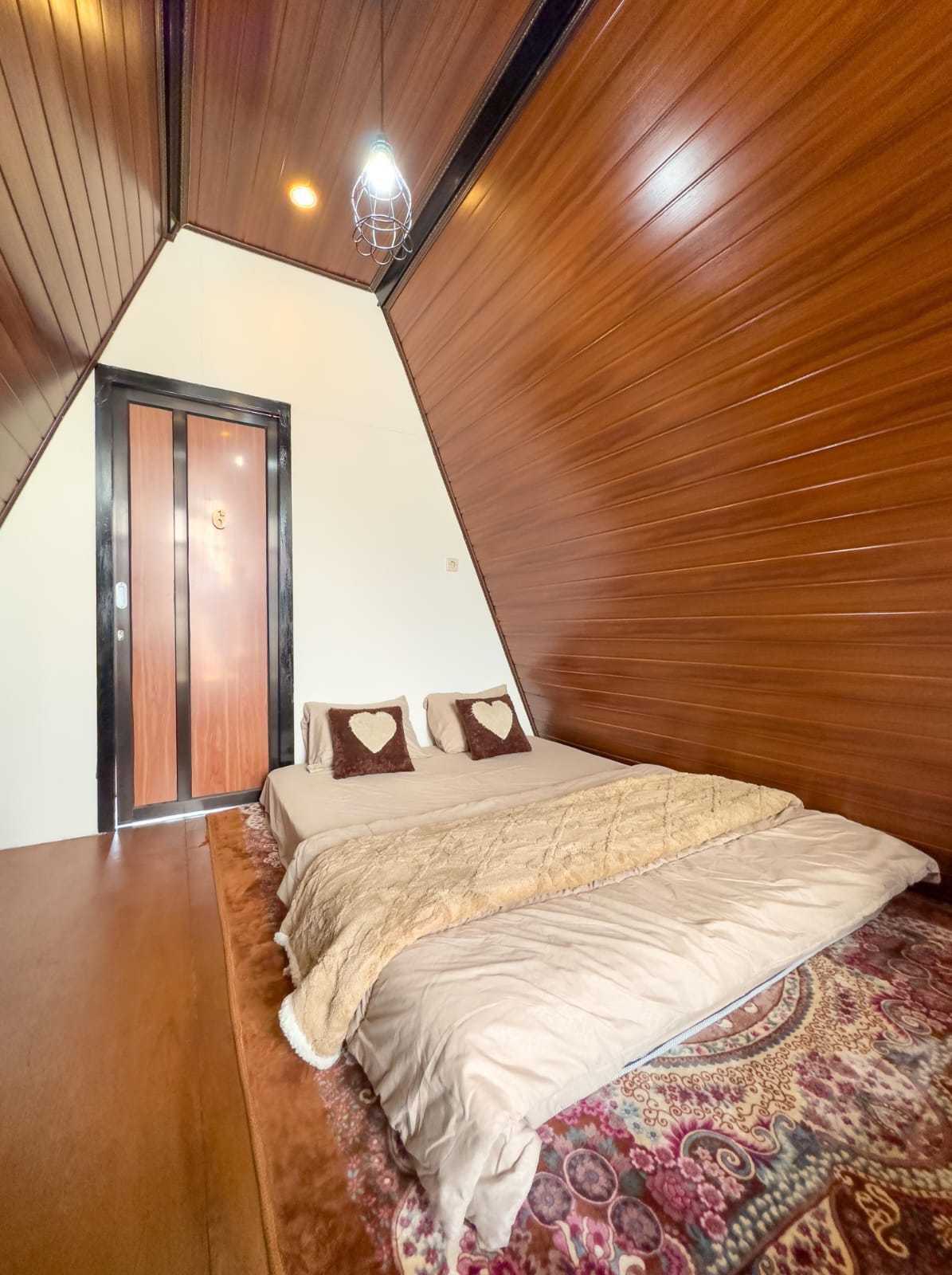 Wood Cabin Homestay Dieng